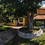 Ξενοδοχείο Agriturismo Roseto *